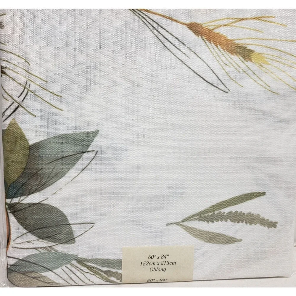 1 Printed Fabric Tablecloth, 60